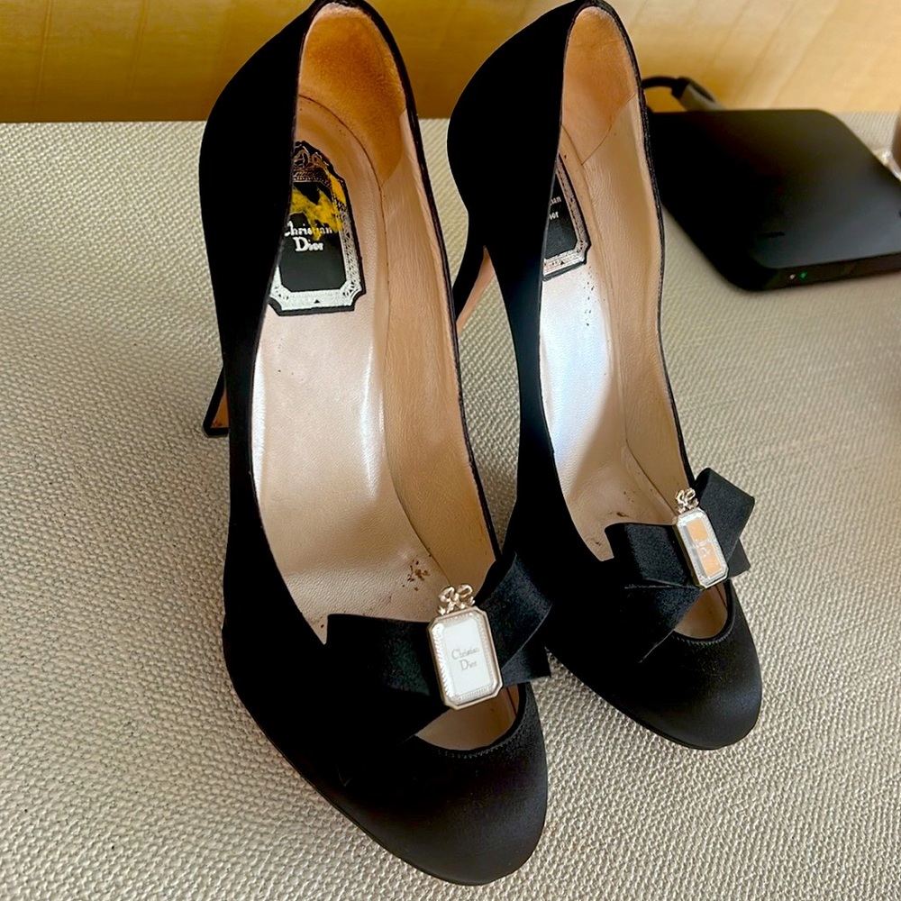 Dior satin logo pumps   Size 9 1/2
